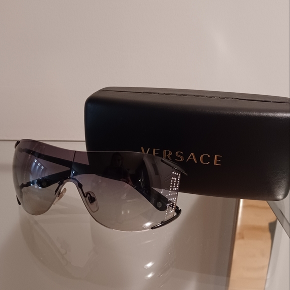 Versace Accessories - Versace sunglasses